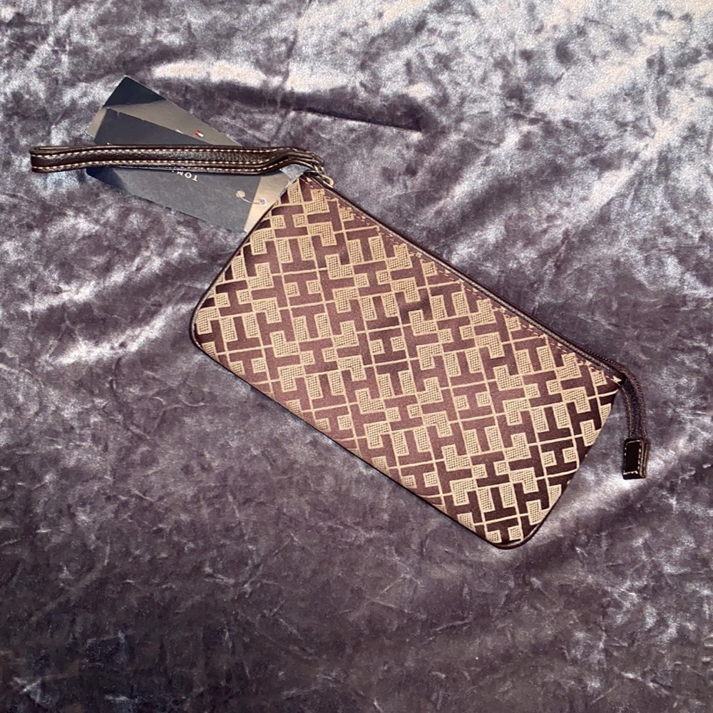 Timmy Hilfiger Wristlet